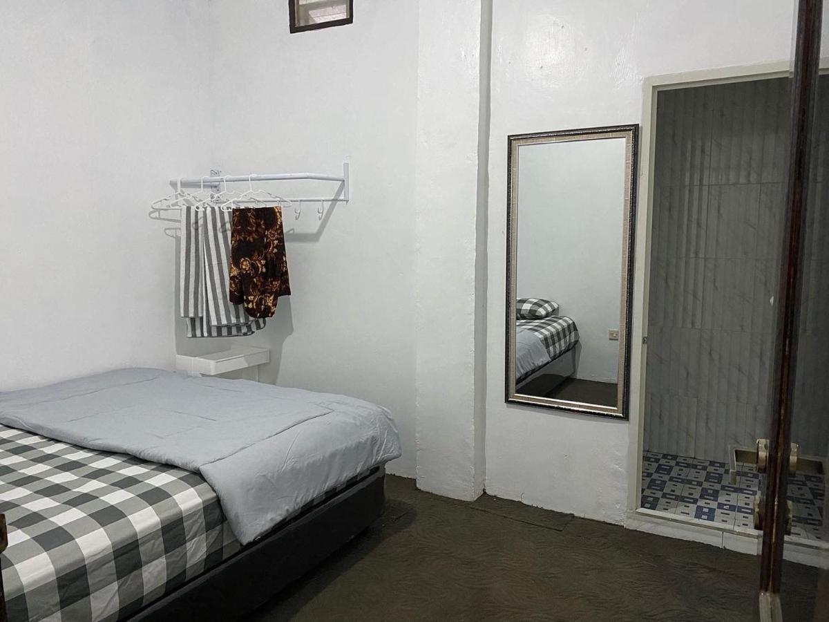 Penginapan Violet Doorz Syariah Banjarbaru Екстер'єр фото